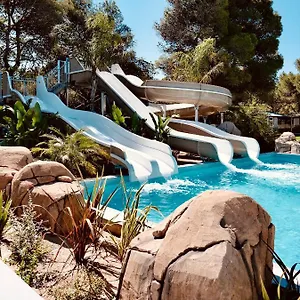 2* Campsite Holacamp Garrofer